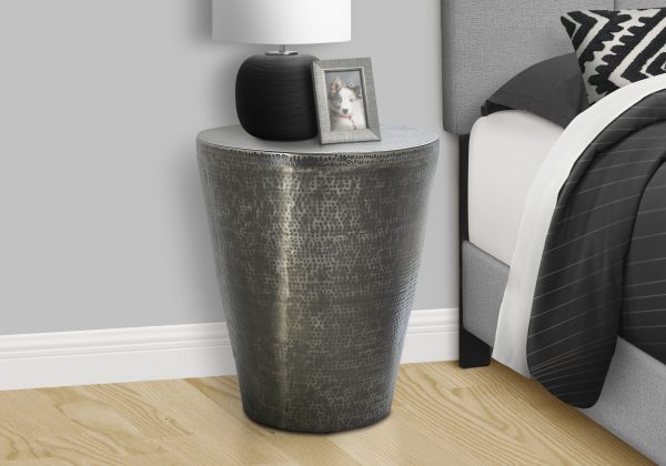 ACCENT TABLE - 22"H / SILVER GREY IRON METAL DRUM END