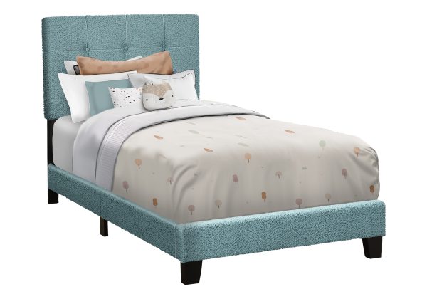 BED - TWIN SIZE / LIGHT BLUE BOUCLE FABRIC