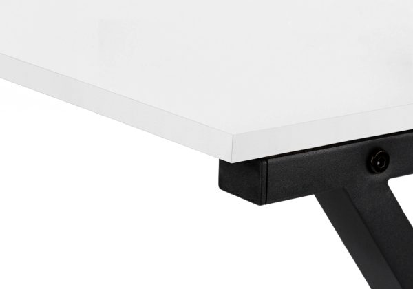 COMPUTER DESK - 55"L / WHITE TOP / BLACK METAL CORNER