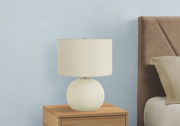 LIGHTING - 18"H TABLE LAMP CREAM CERAMIC / IVORY SHADE