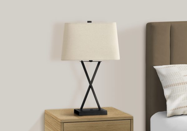 LIGHTING - 25"H TABLE LAMP BLACK METAL/BEIGE SHADE/USB