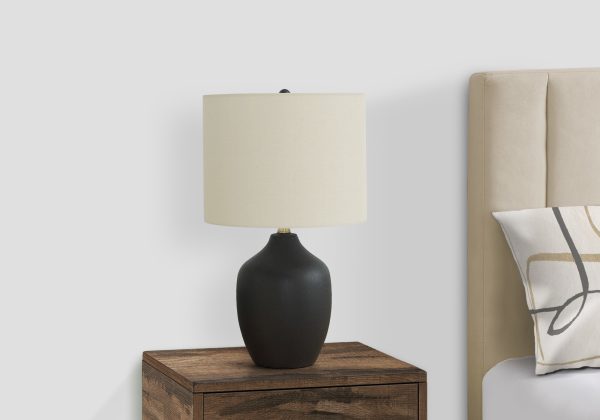 LIGHTING - 22"H TABLE LAMP BLACK CERAMIC / IVORY SHADE